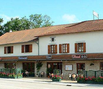 Hotel Le Petit Sale Saint-Just-le-Martel Exterior foto